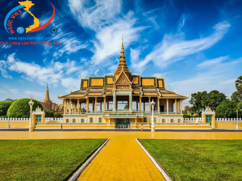 TOUR CAMPUCHIA - SIEM REAP - PHNOM PENH - XE VIP LIMOUSINE